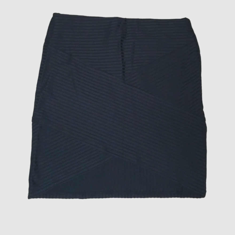 NWT black bodycon skirt. Size S from H&M